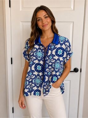 Blue Geo-Print Tie-Neck Short Sleeve Blouse